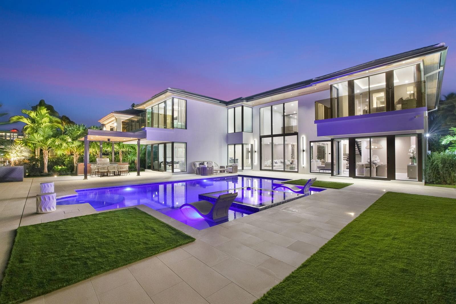 2533 Aqua Vista Boulevard 2