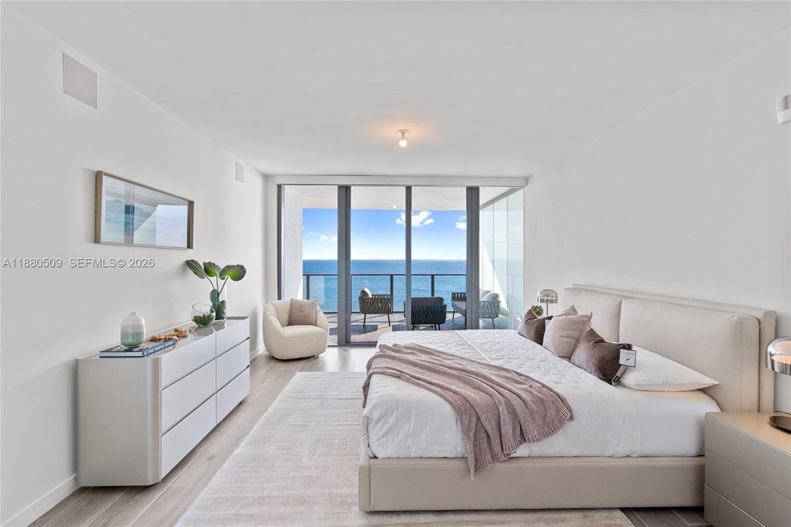 1116 Ocean Blvd 3