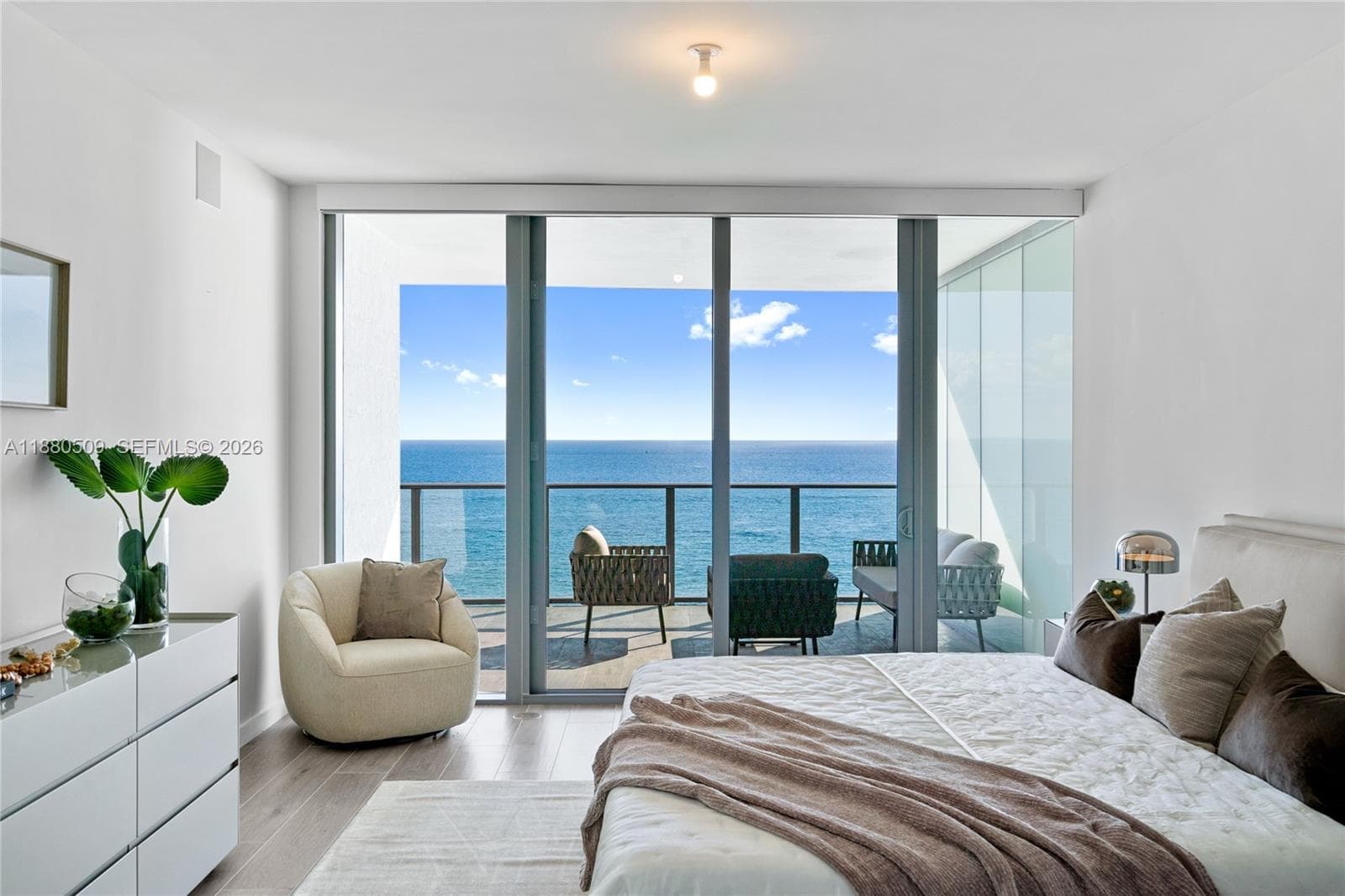 1116 Ocean Blvd 1404 photo 21