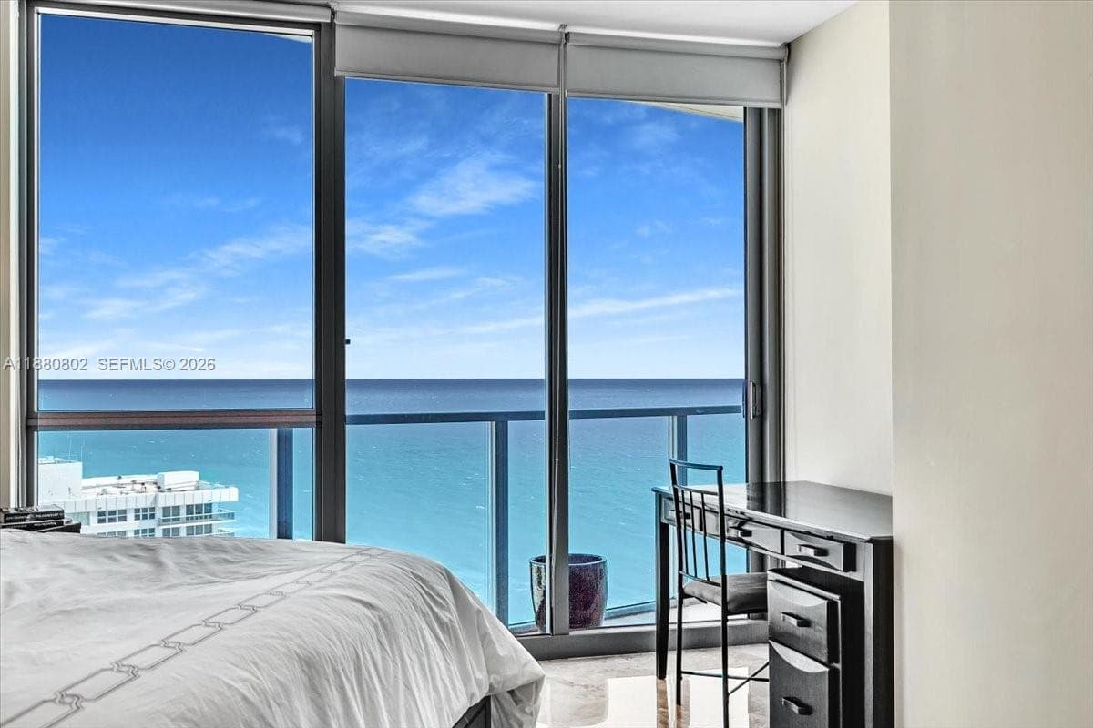 3101 Ocean Dr 1