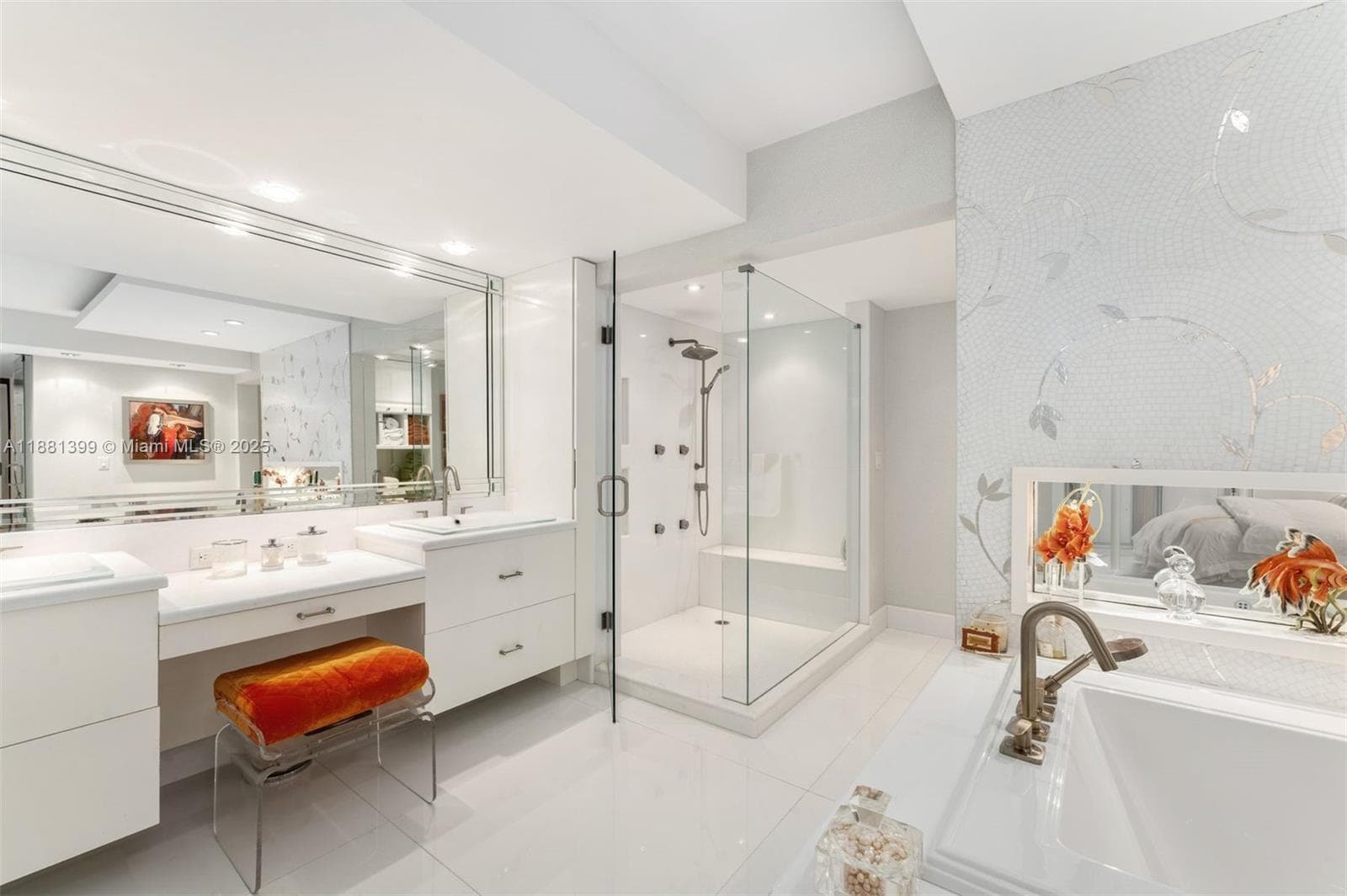 10155 Collins Ave 1401 photo 17