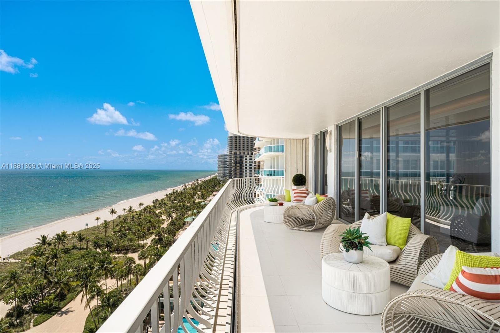 10155 Collins Ave 3