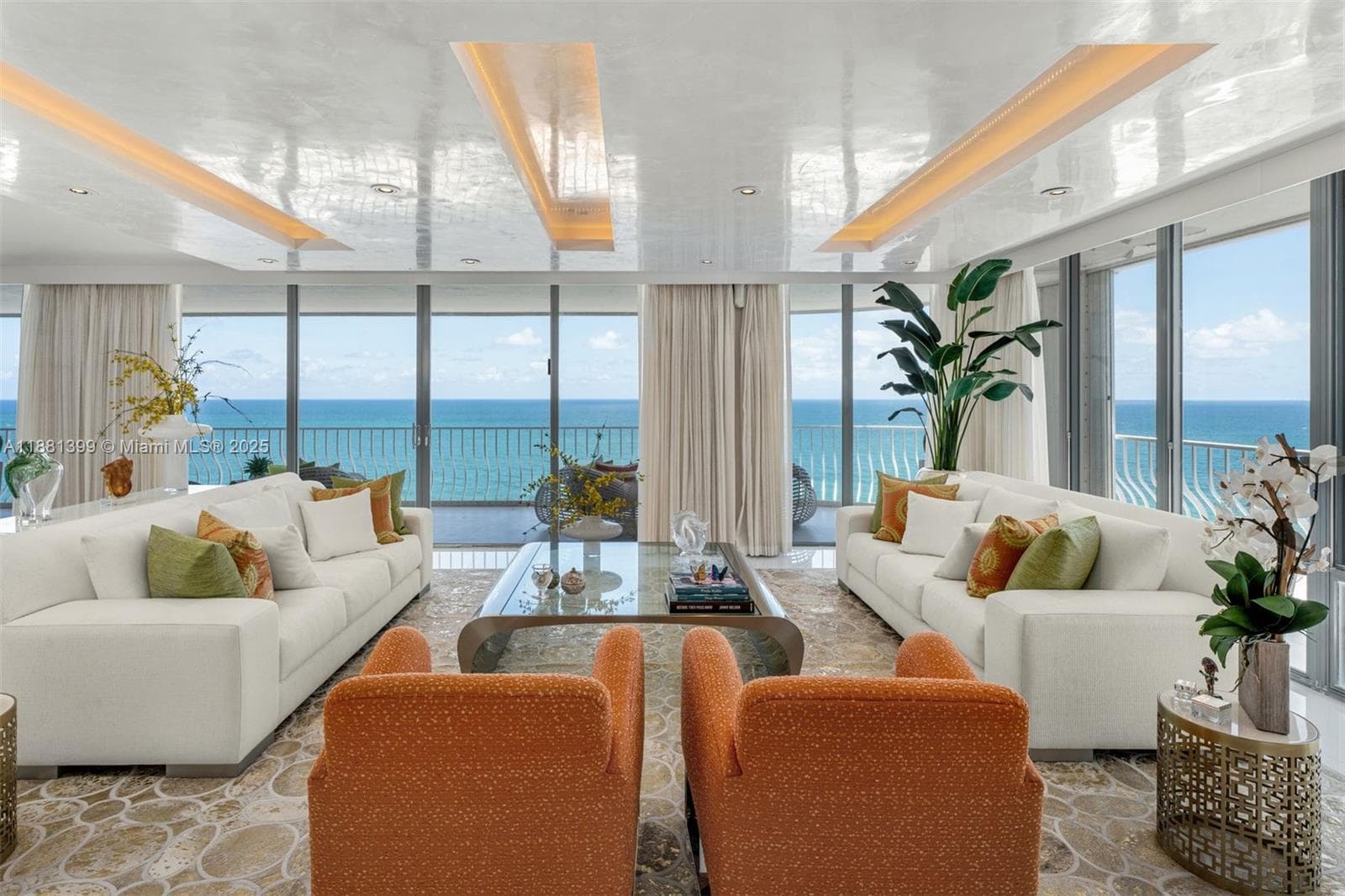 10155 Collins Ave 1