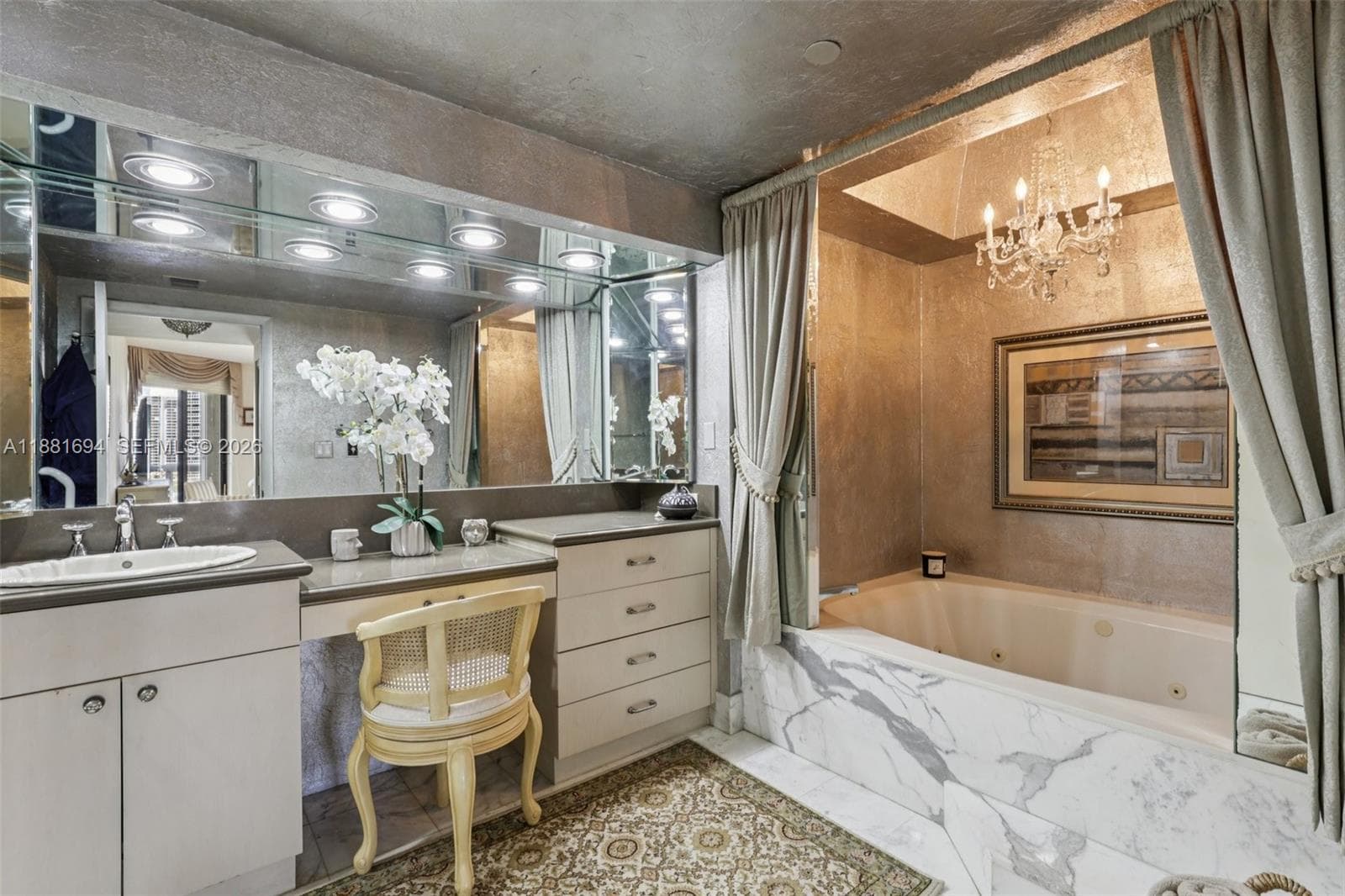 20191 E Country Club Dr 1102 photo 13