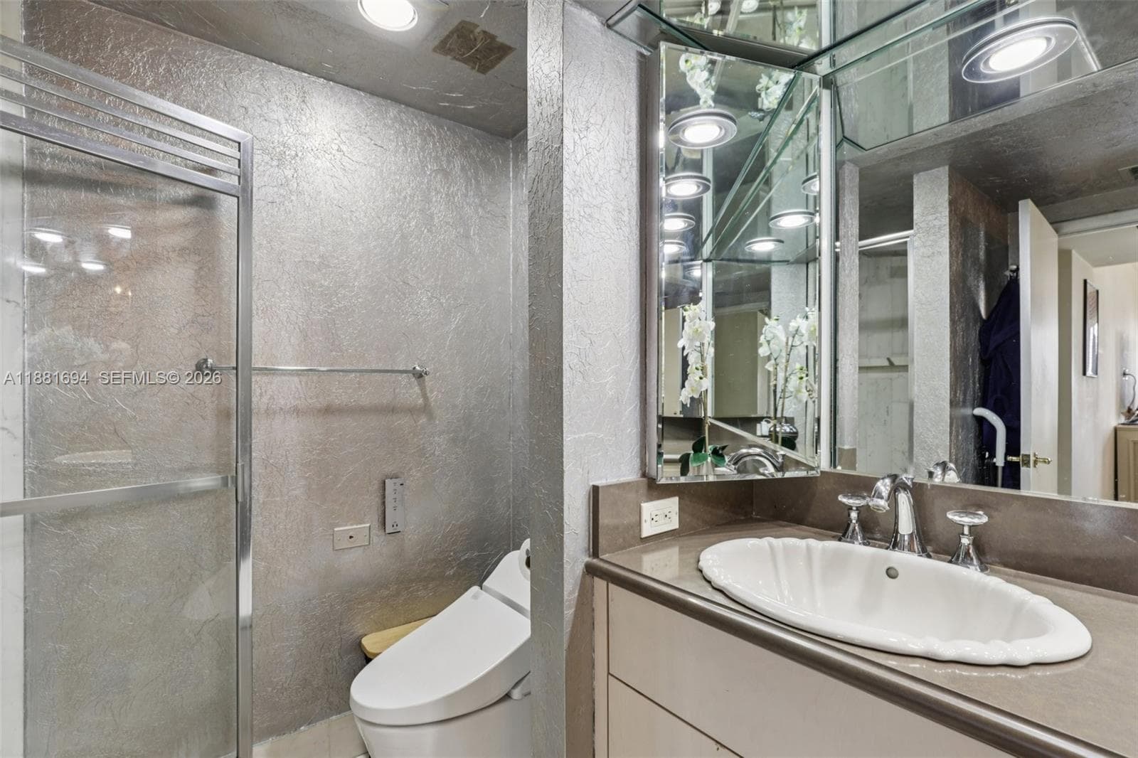 20191 E Country Club Dr 1102 photo 14