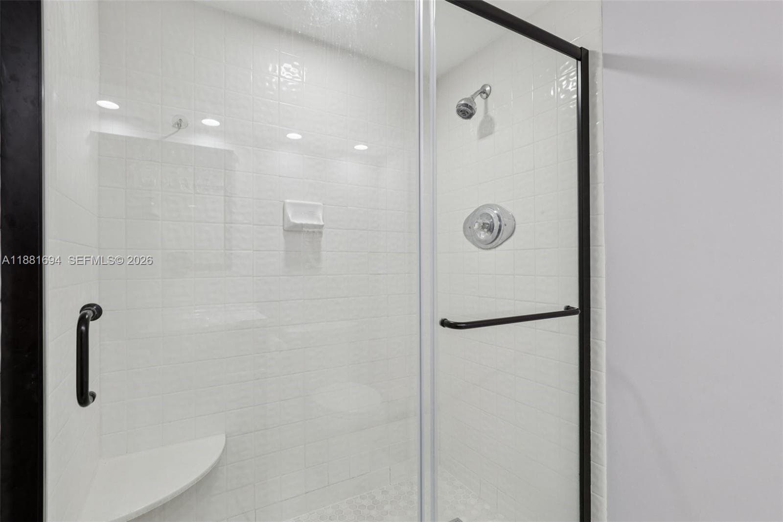 20191 E Country Club Dr 1102 photo 18