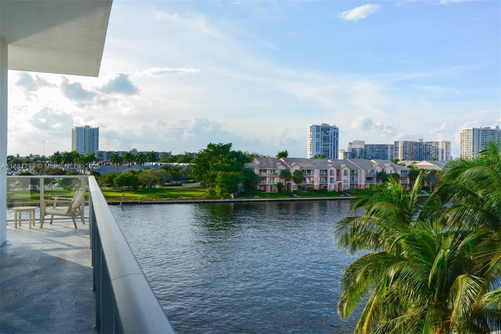 4010 Ocean Dr 2