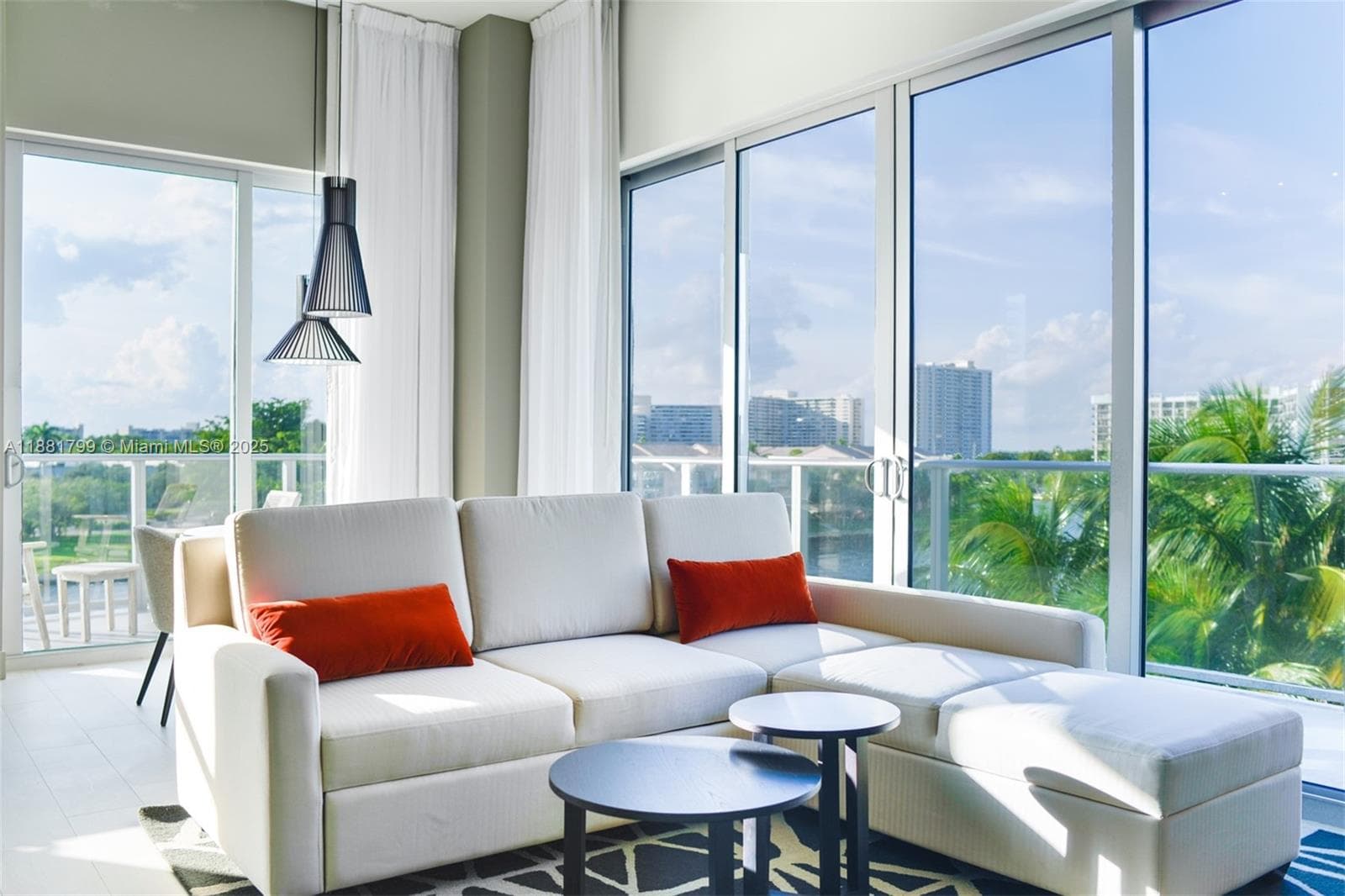 4010 Ocean Dr 3