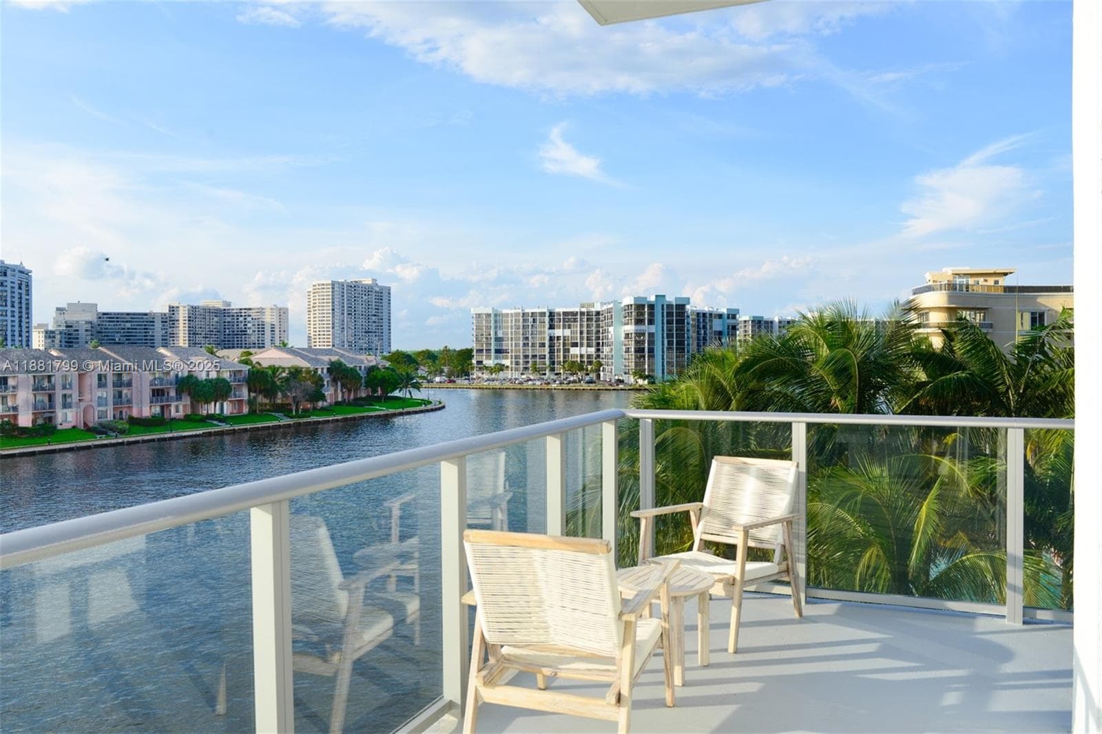 4010 Ocean Dr 1