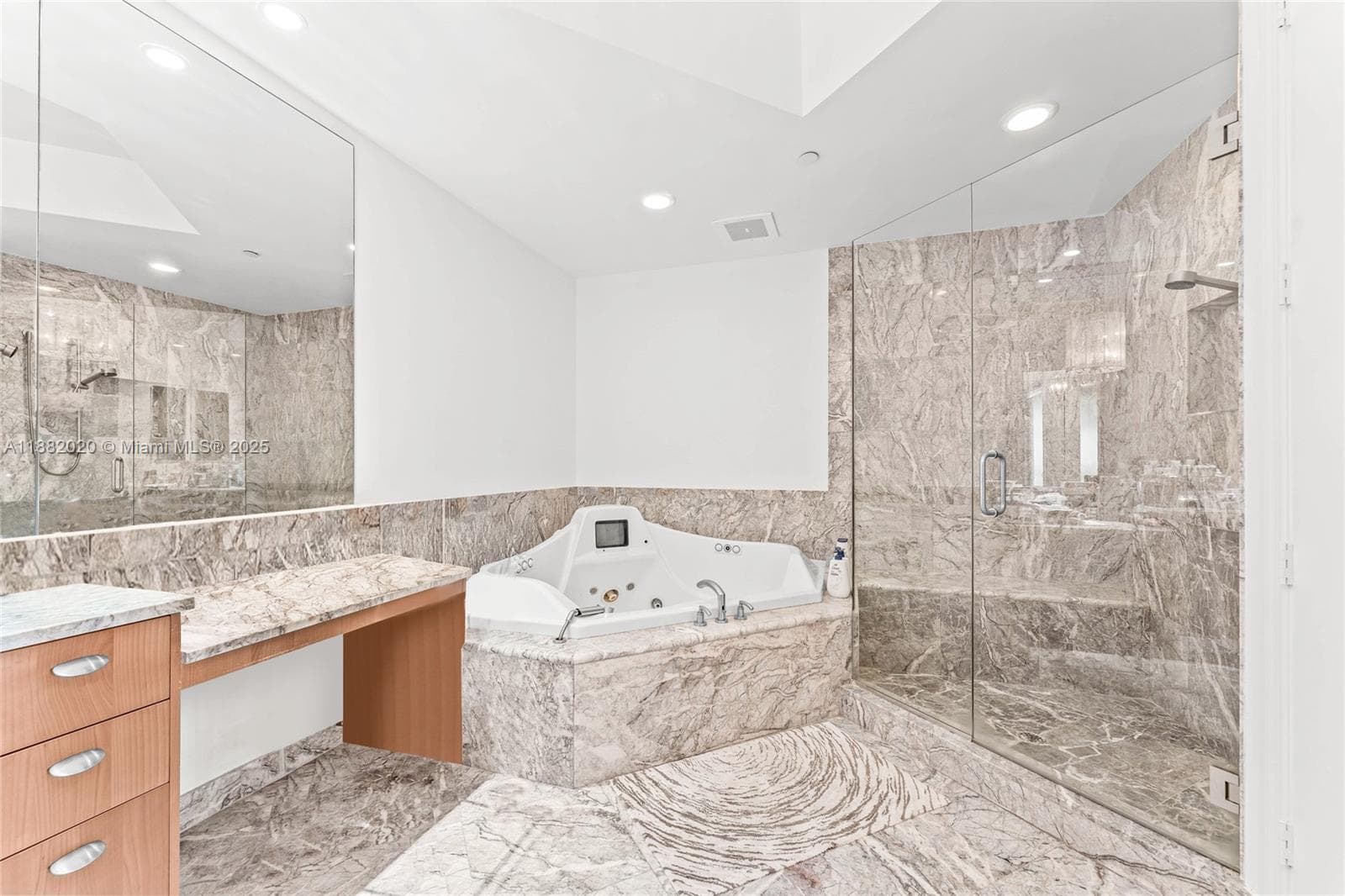 16047 Collins Ave 404 photo 20