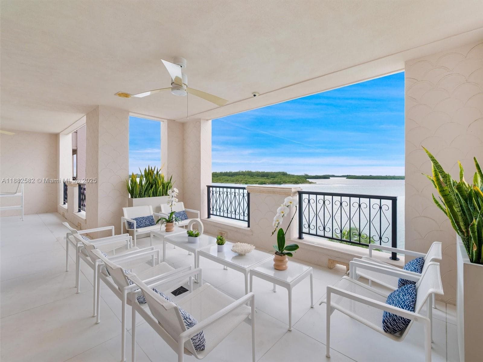 5053 Fisher Island Dr 4