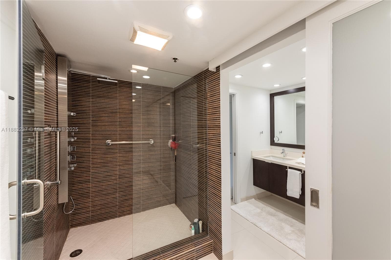 251 Crandon Blvd 227 photo 7