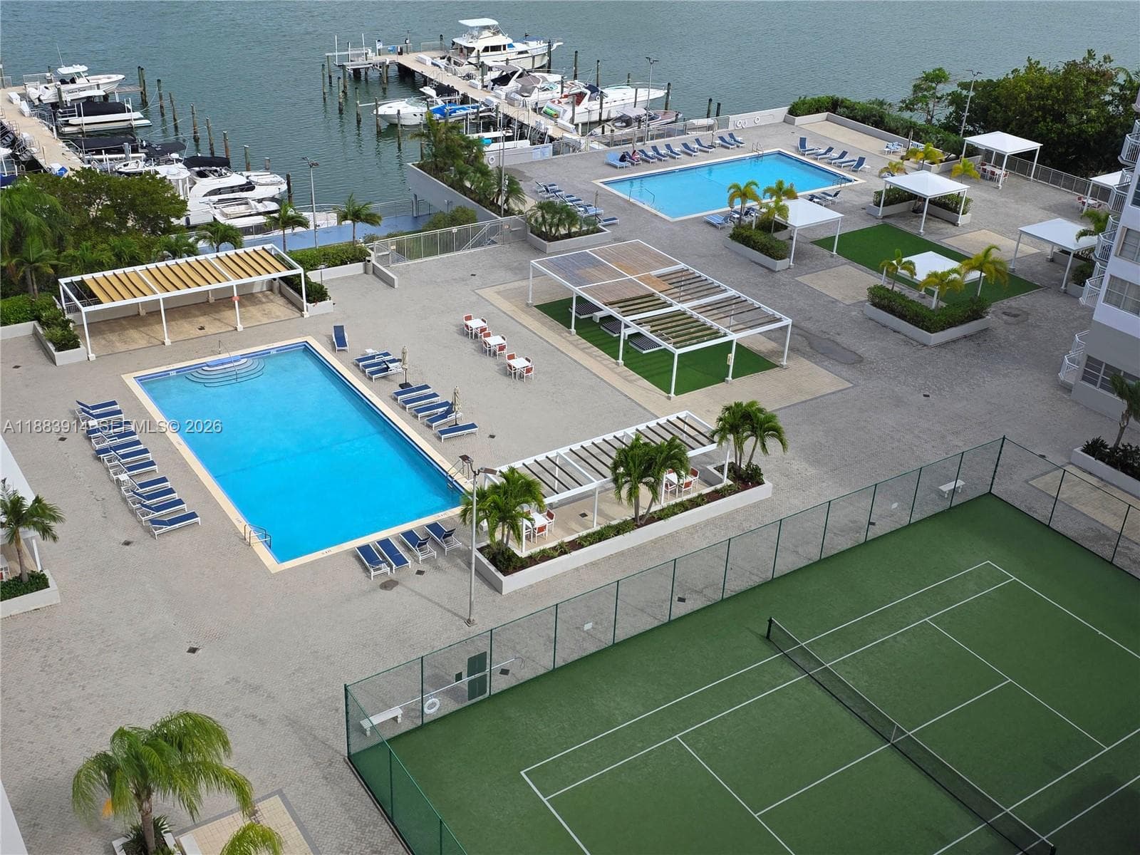 18051 Biscayne Blvd 1204 photo 22
