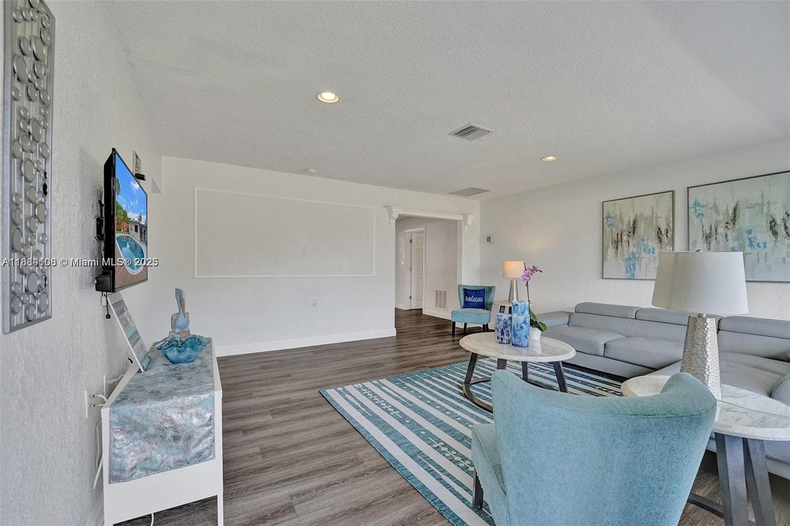 3730 47th Ct photo 7