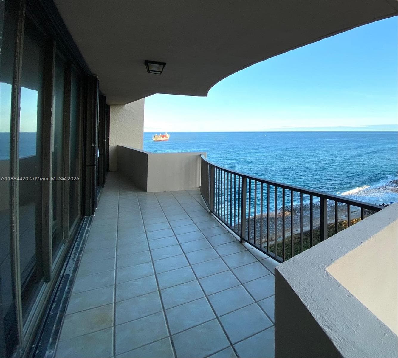 4200 Ocean Dr 3