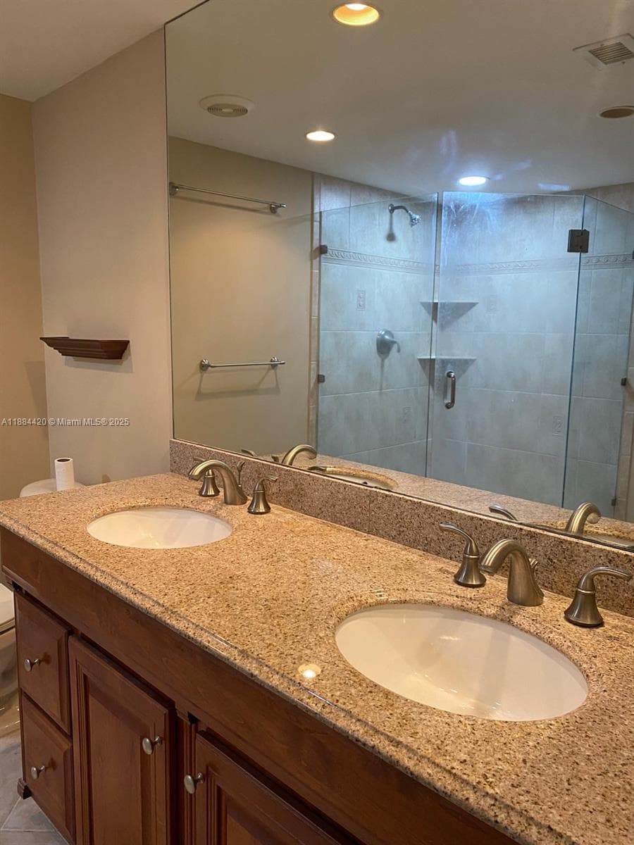 4200 Ocean Dr 1-1103 photo 8