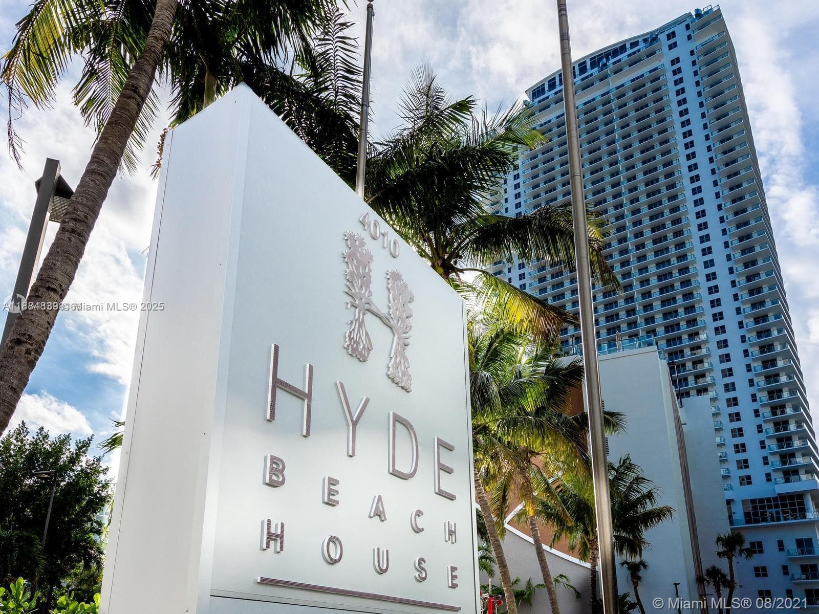 4010 Ocean Dr 1