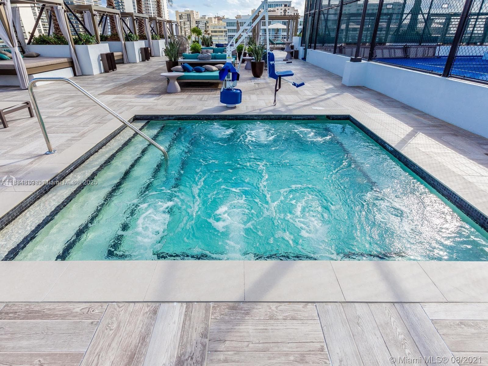 4010 Ocean Dr 4