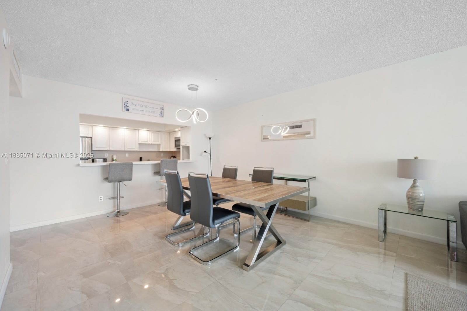 19370 Collins Ave 1425 photo 8
