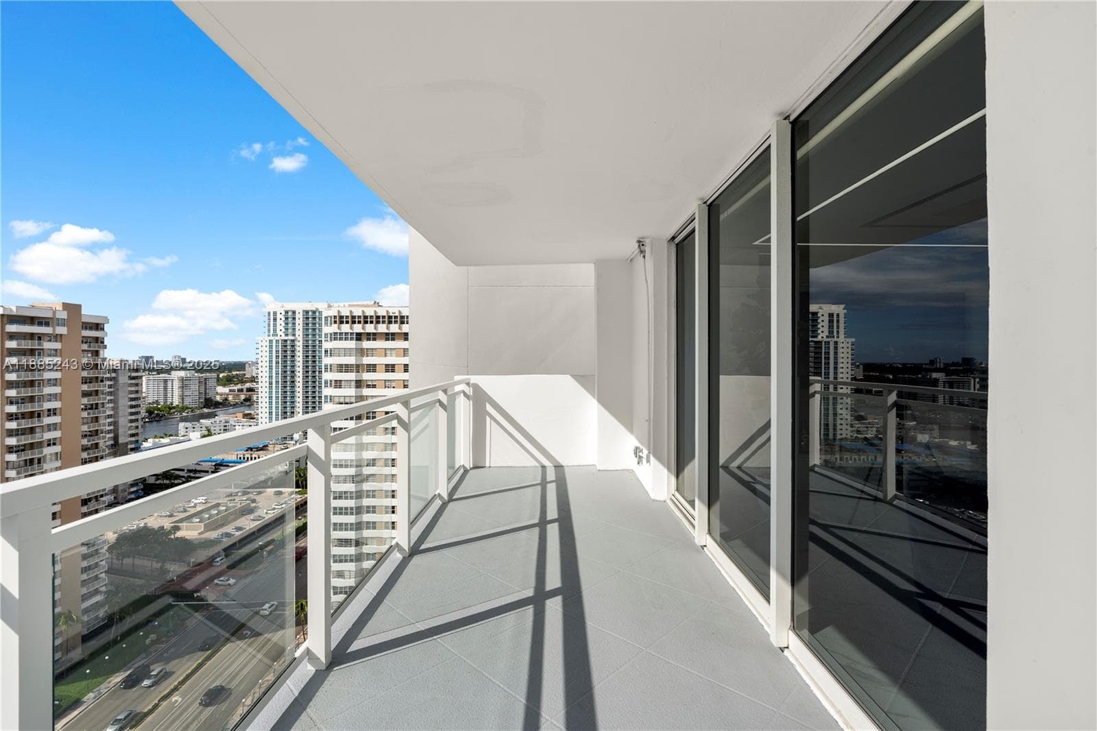 2030 Ocean Drive 2127 photo 23