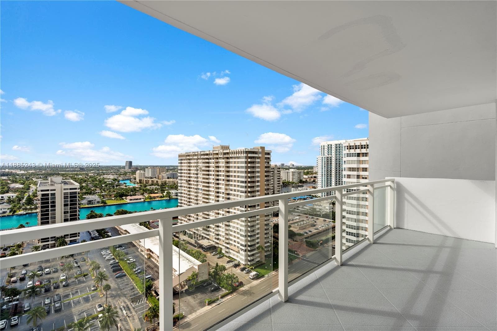 2030 Ocean Drive 2127 photo 22