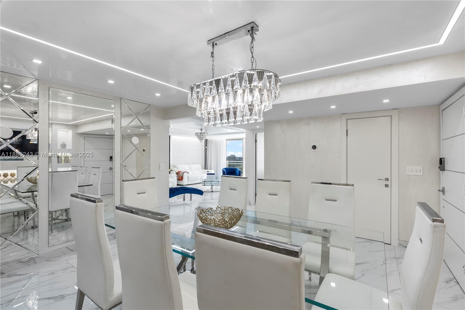 2030 Ocean Drive 2127 photo 7