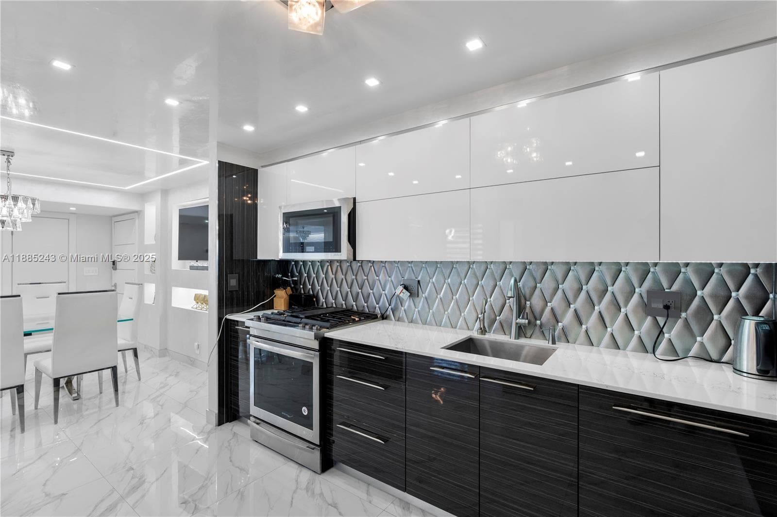 2030 Ocean Drive 2127 photo 10