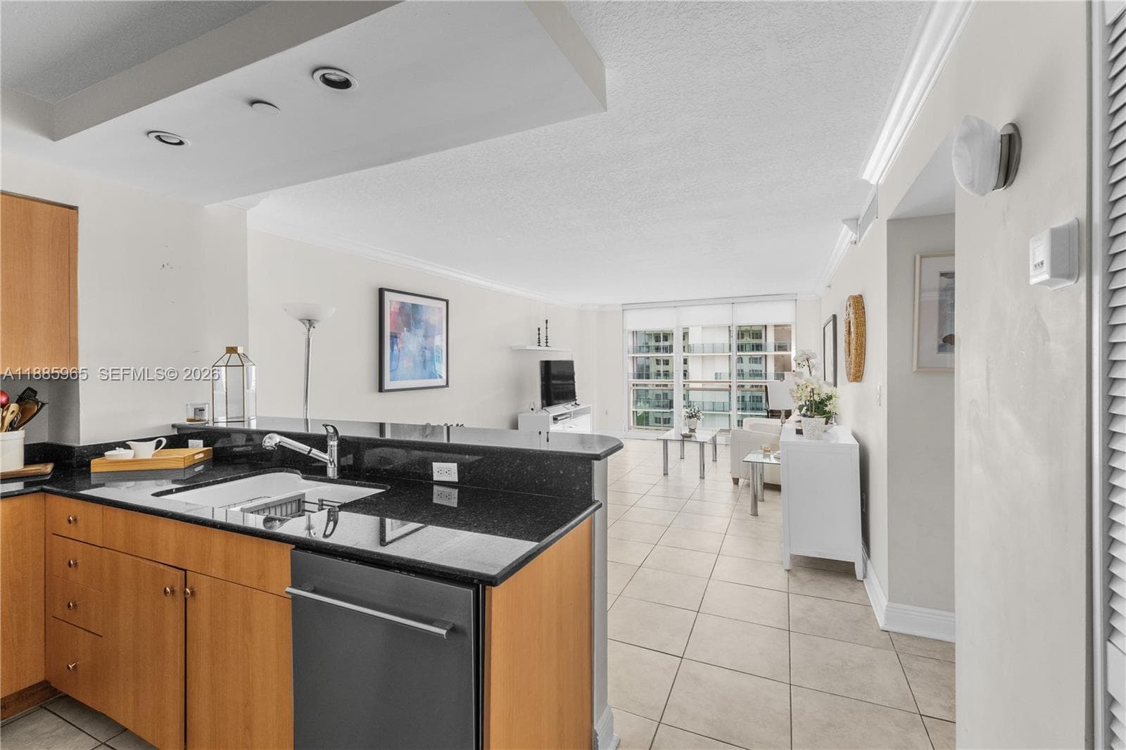 6917 Collins Ave 1505 photo 12