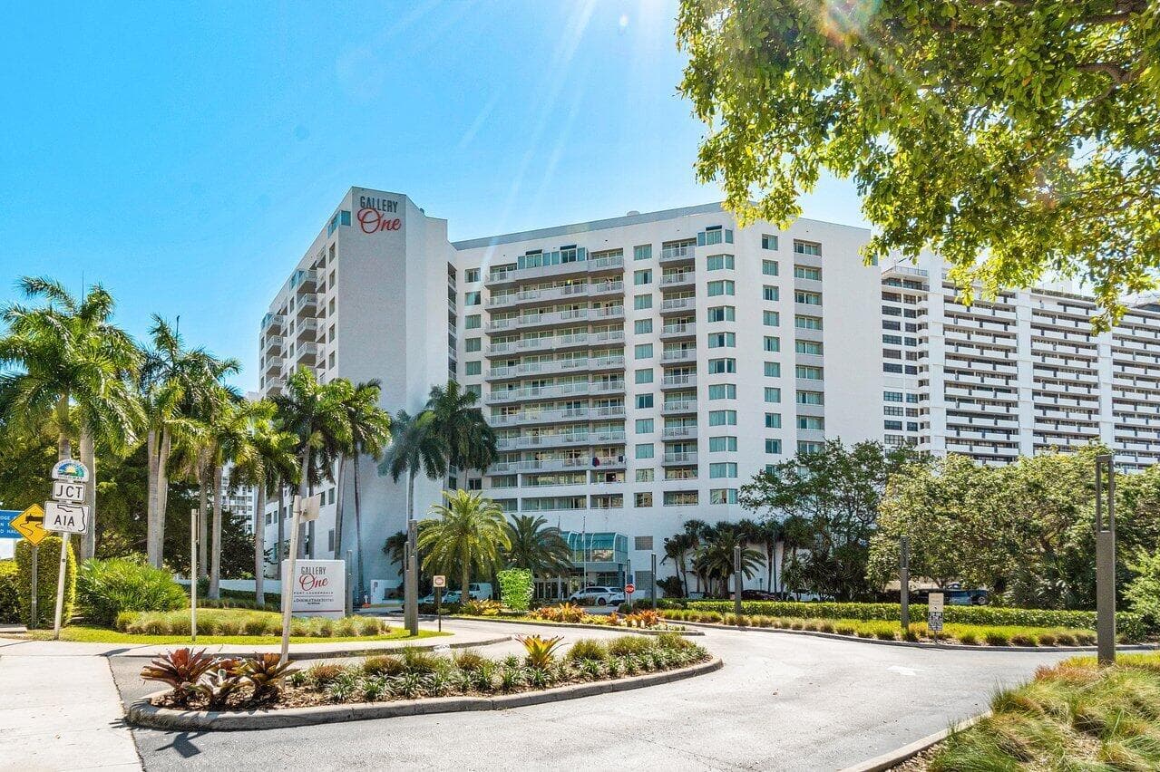 2670 E Sunrise Boulevard #1202 3