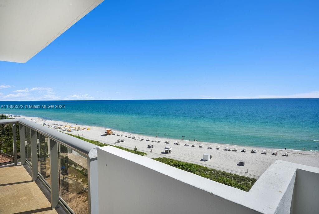 6039 Collins Ave 1126 photo 23