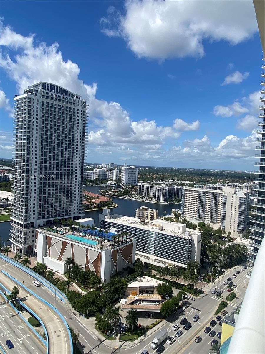 1800 Ocean Dr 2909 photo 16