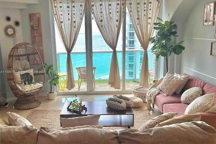 3901 Ocean Dr 5