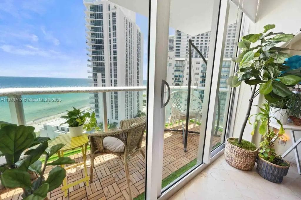 3901 Ocean Dr 4