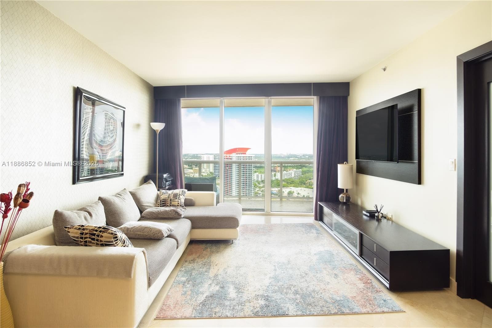 1850 OCEAN DR 2