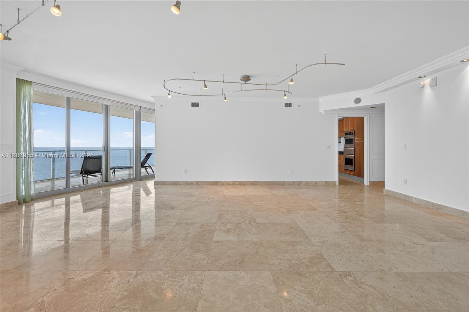3101 Ocean Dr 2