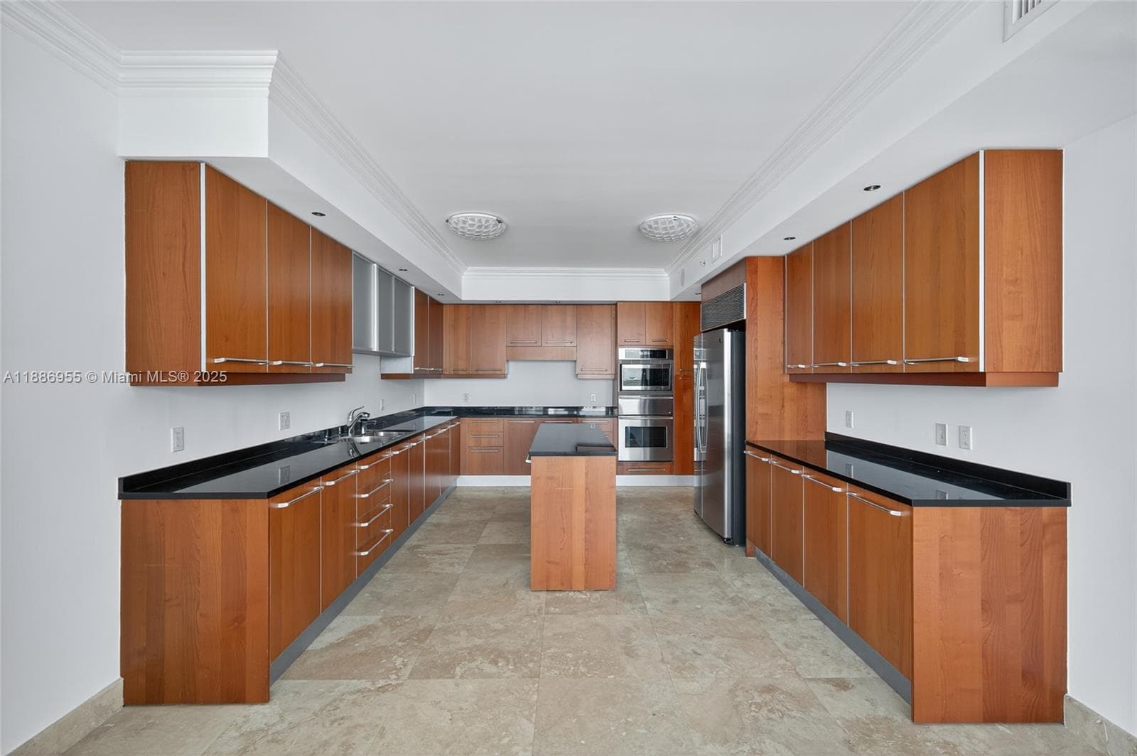 3101 Ocean Dr 2403 photo 11