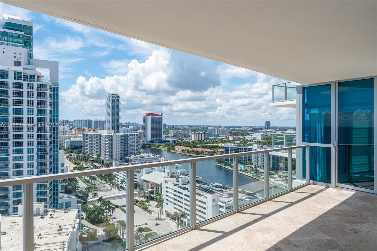 3101 Ocean Dr 2403 photo 19