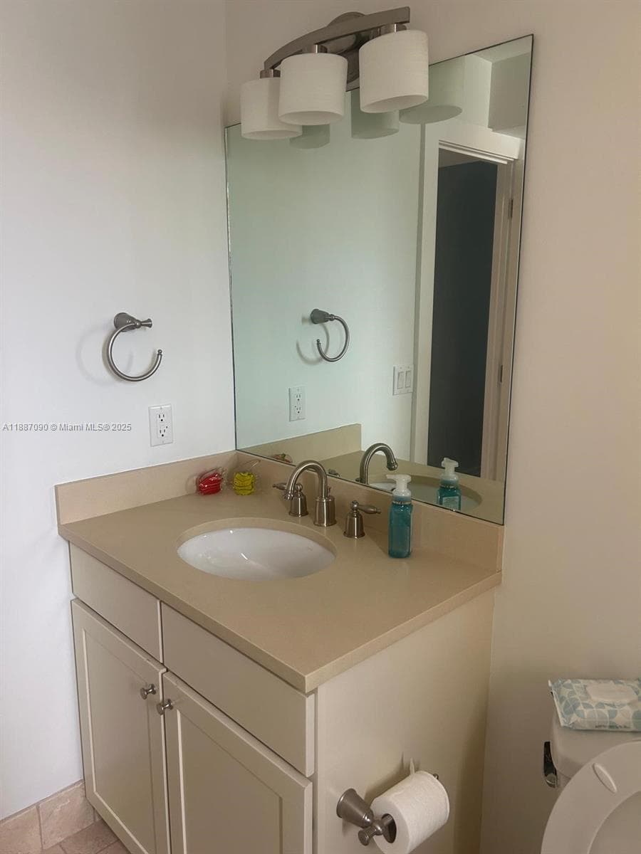 1500 Ocean Dr A8 photo 23