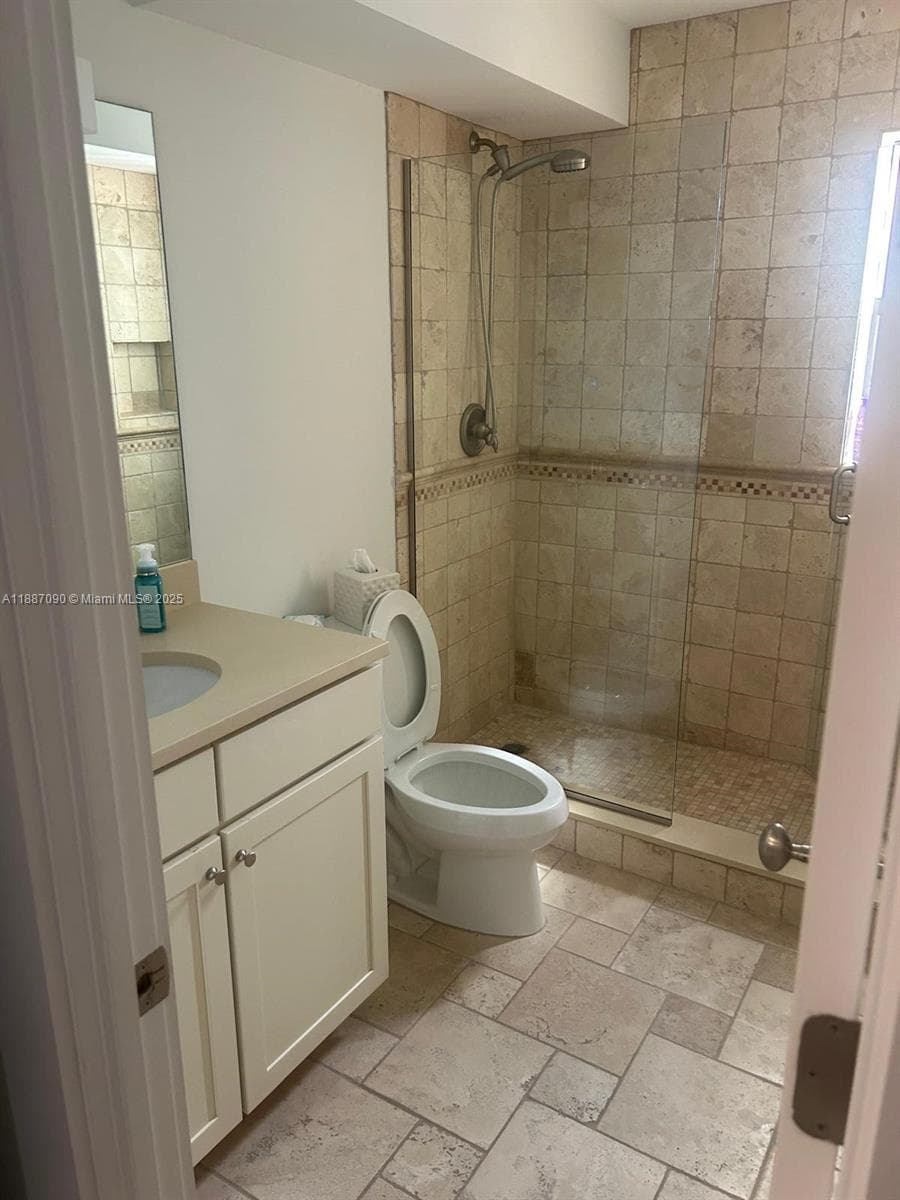 1500 Ocean Dr A8 photo 24