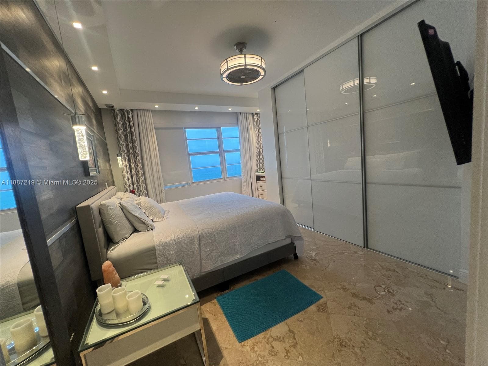 6917 Collins Ave PH09 photo 6