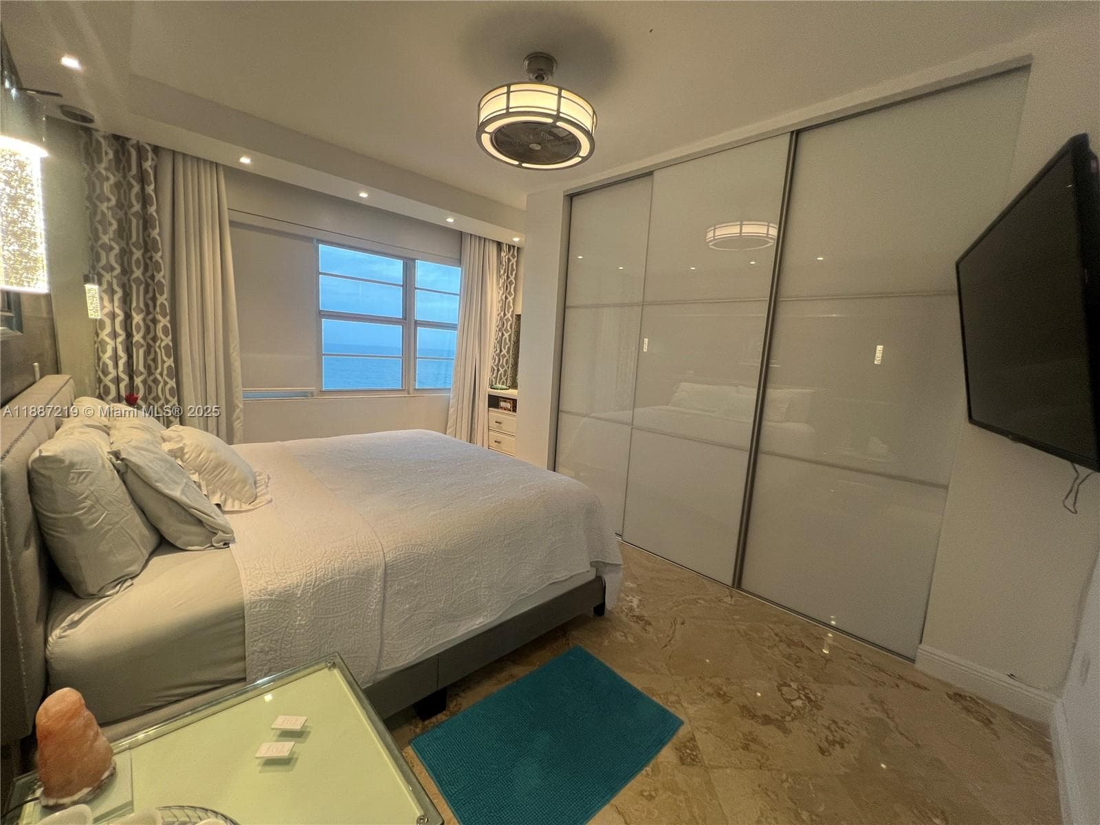 6917 Collins Ave PH09 photo 22