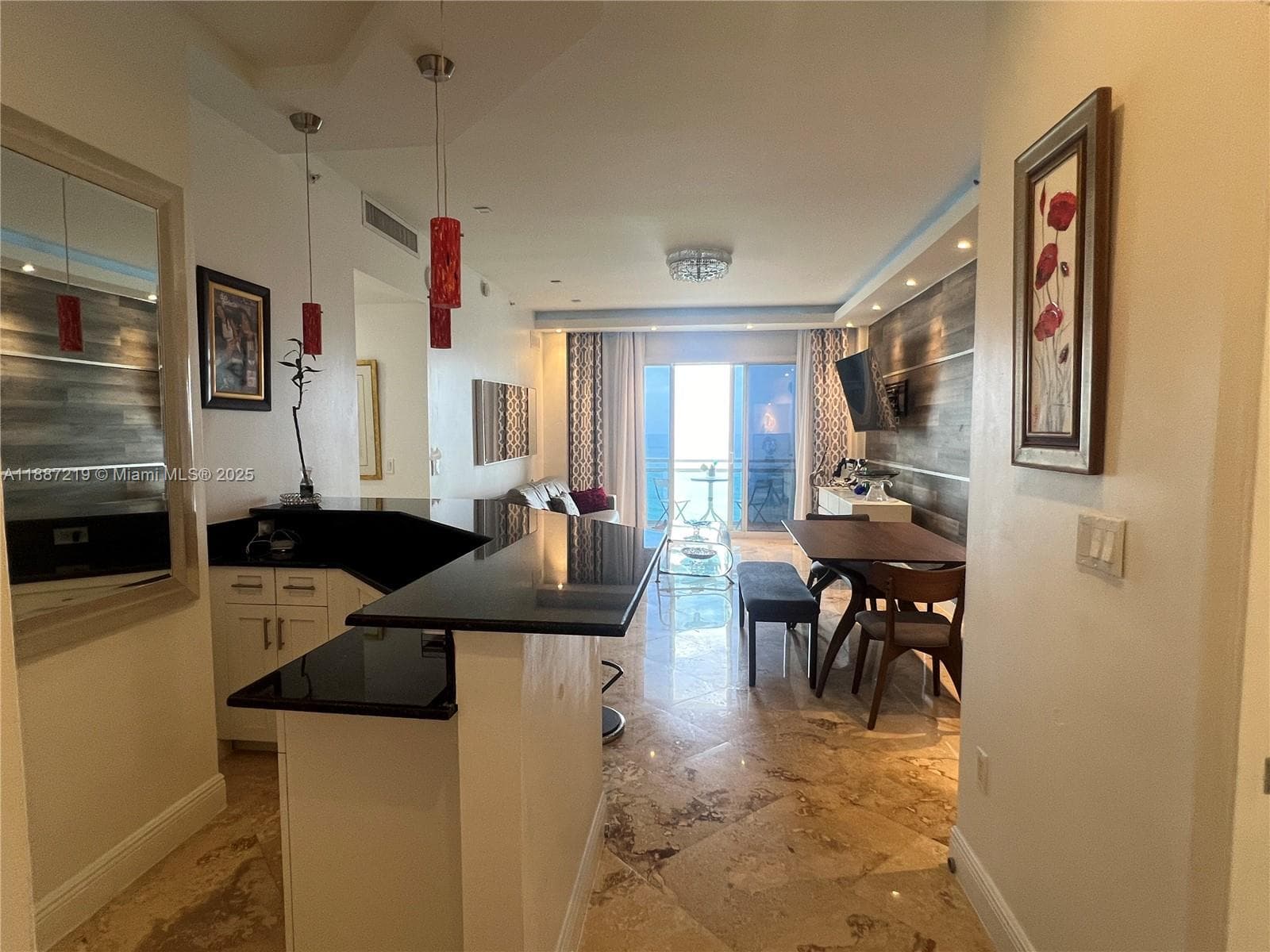 6917 Collins Ave PH09 photo 7