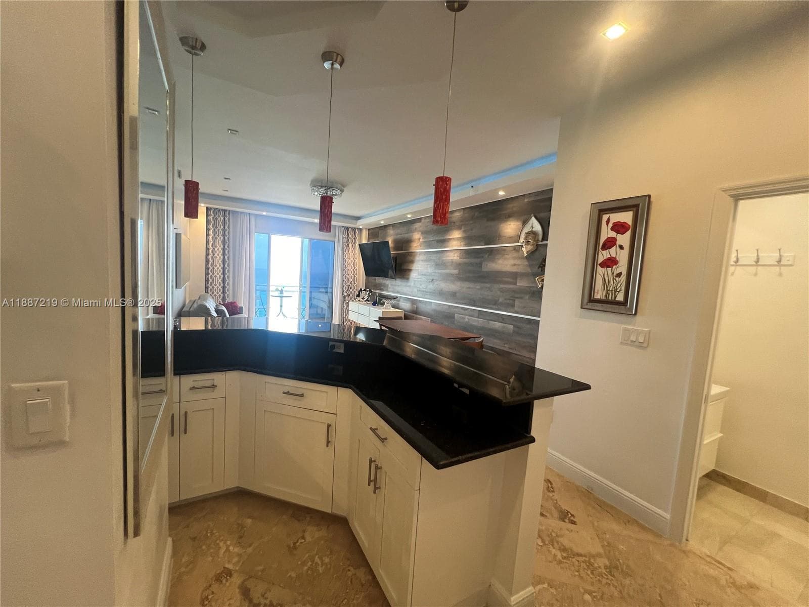 6917 Collins Ave PH09 photo 15
