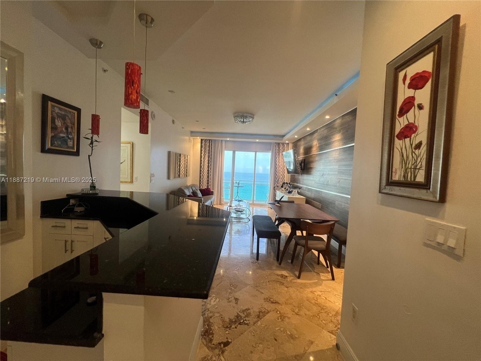6917 Collins Ave PH09 photo 8