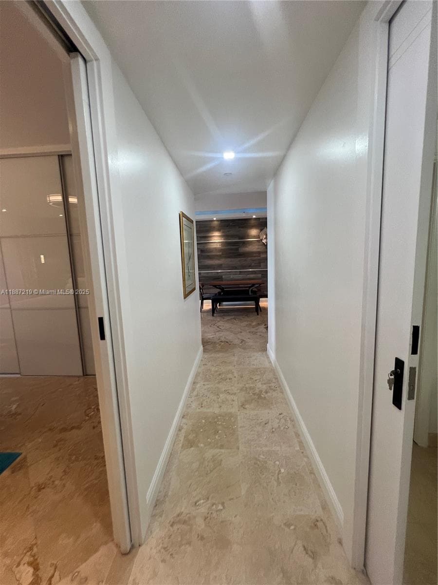 6917 Collins Ave PH09 photo 21