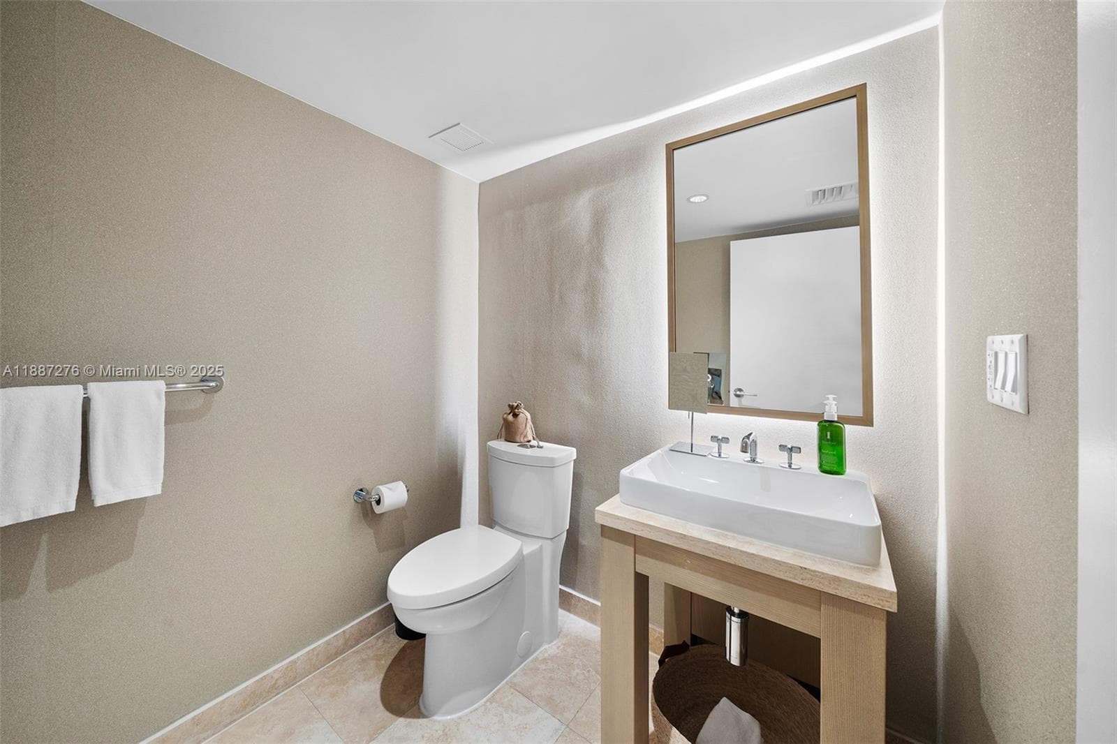 102 24th St 1215 photo 18