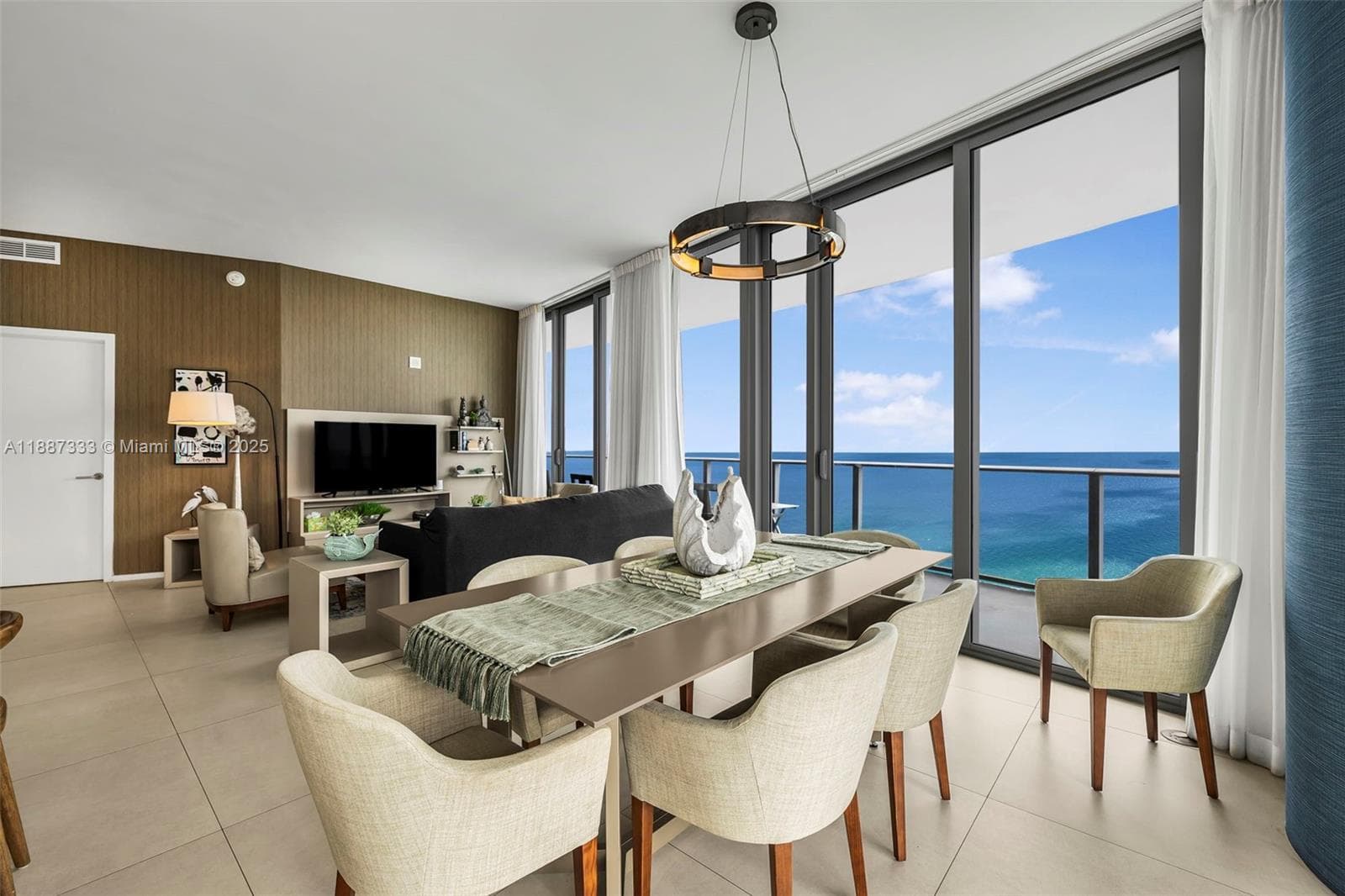 4111 Ocean Dr LPH1 photo 22