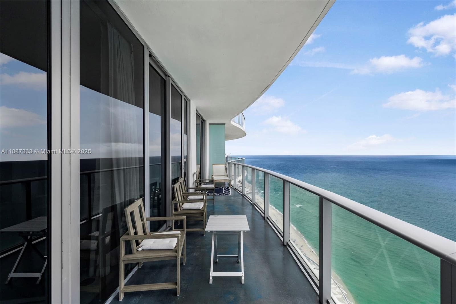 4111 Ocean Dr LPH1 photo 10