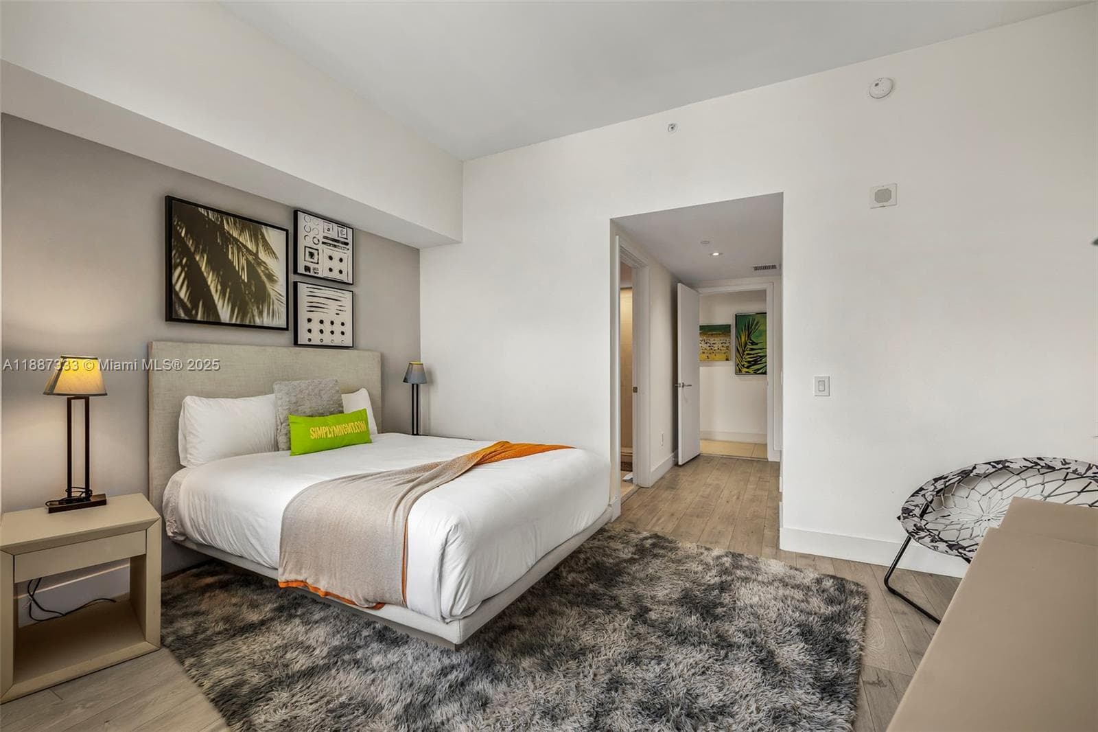 4111 Ocean Dr 4
