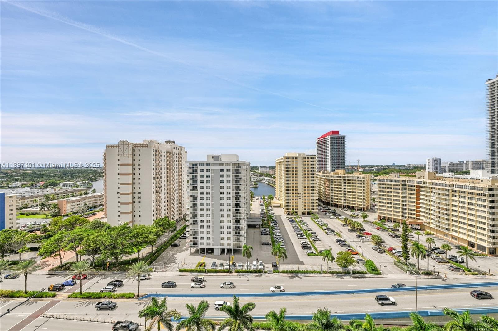1850 OCEAN DR 1507 photo 24